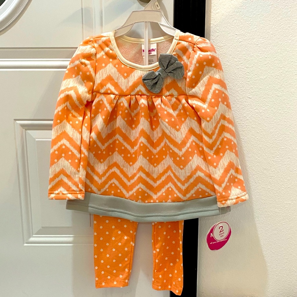 Nannette kids Toddler Girls 2 Pc Coral/Cream Fleece Top & Leggings Outfit - 4T